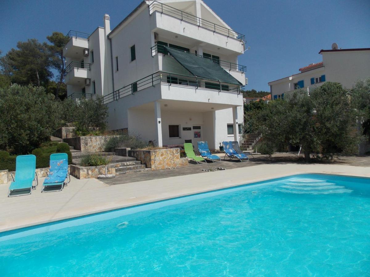 Apartments Villa Goja Trogir Exterior photo